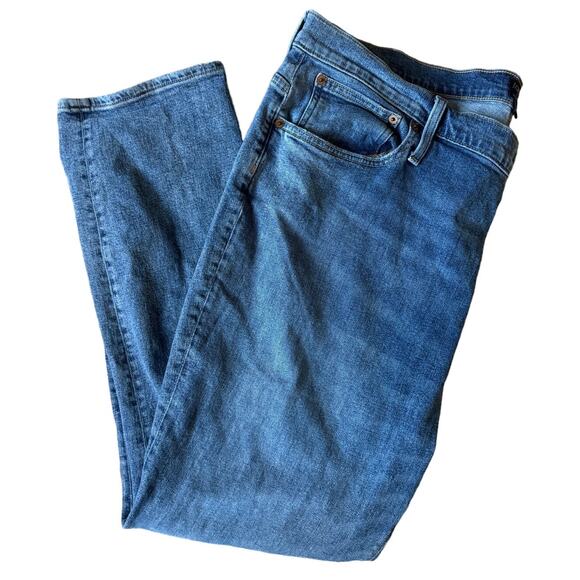 J.Crew | Light Rinse Slim Boyfriend Jeans | 35 Waist / Size 18 - Picture 3 of 6